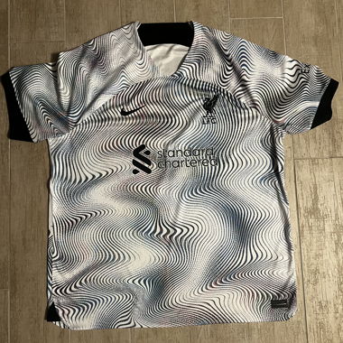 Maillot original du FC Liverpool 2022/23