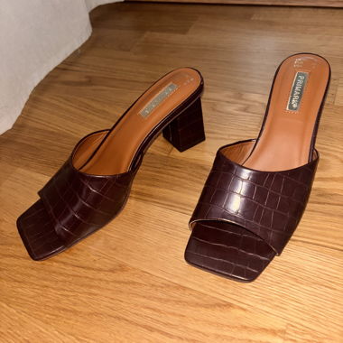 Braune Mules mit Blockabsatz