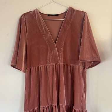 Zara Kleid