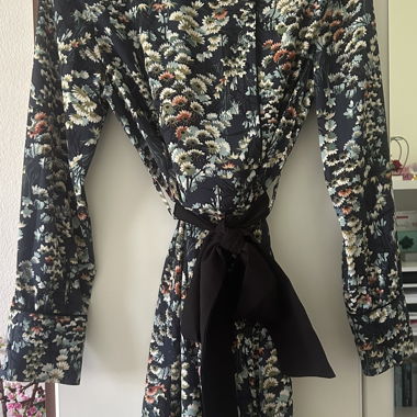 Abito floreale Zara