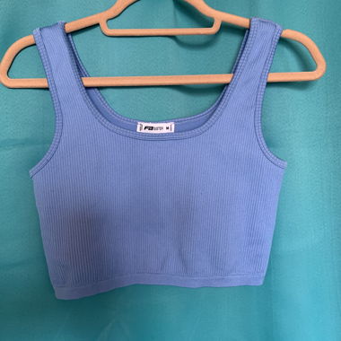 Blaues Top
