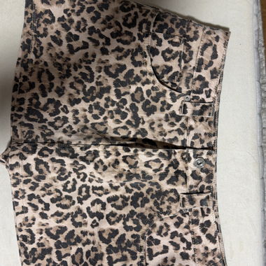 Jupe-Short en jean à imprimé léopard