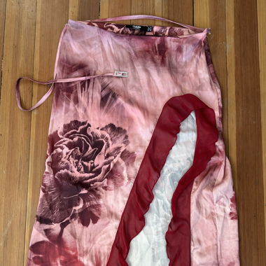 Long skirt with side slit