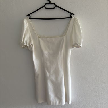 Zara-Weisses Wickel-Rückenfrei-Kleid