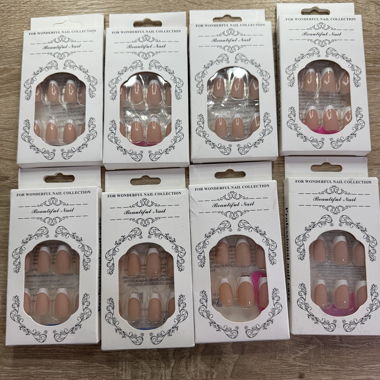 Faux Ongles à Coller