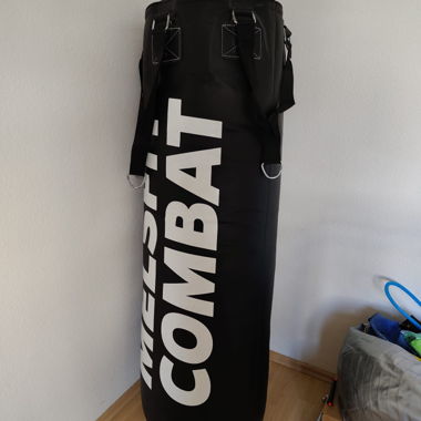 80-kg-Prustboxsack mit Wandhalterung