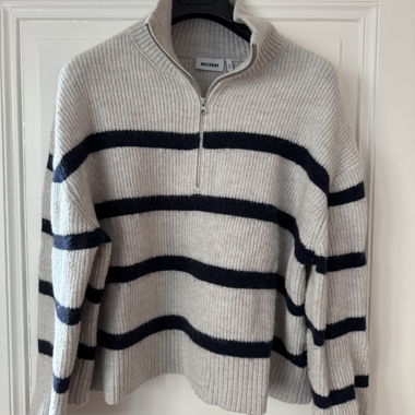 Maglione in maglia a righe Weekday