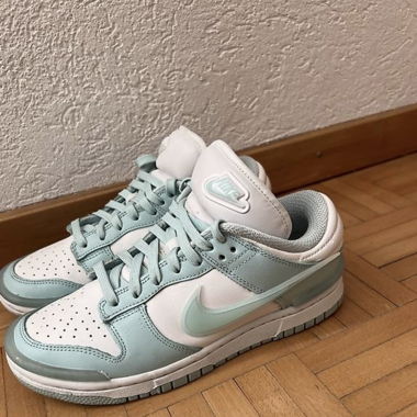 Nike dunk low twist 37.5