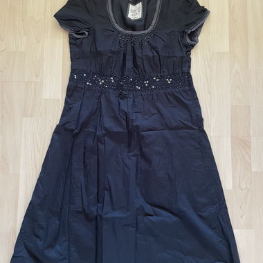Esprit schwarzes Kleid