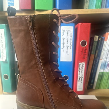 Schnürstiefel braun 
