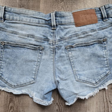 Light-wash Denim Shorts
