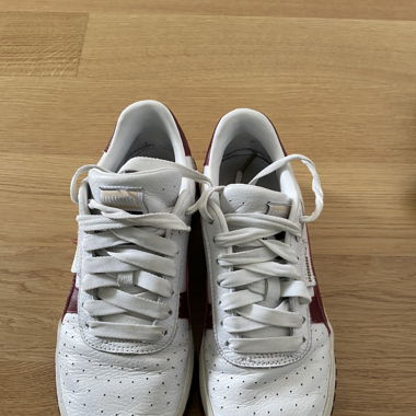 PUMA Sneakers
