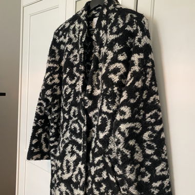 Cappotto in lana nero e bianco