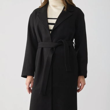 Manteau noir ceinturé
