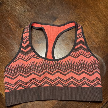 Haut de sport avec soutien-gorge