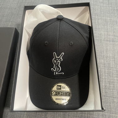 New Era x Saint Laurent Cap schwarz