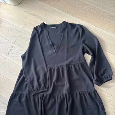 Kleid Schwarz 