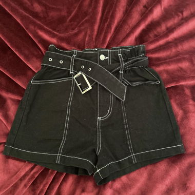 Pantaloncini a vita alta