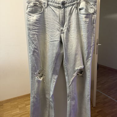 Calvin Klein M