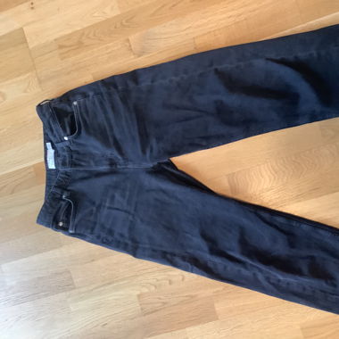 Tapered loose fit jeans