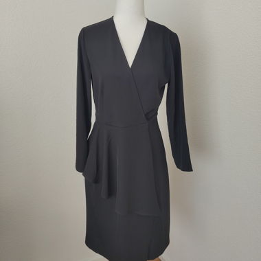Schickes schwarzes Kleid, Blazerkleid
