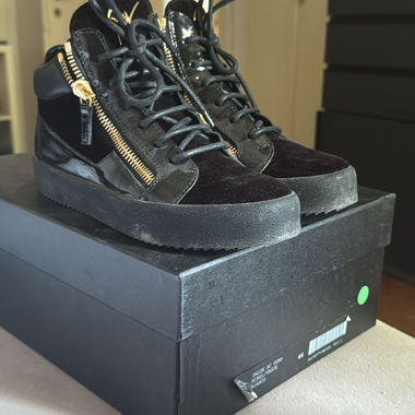 Black Giuseppe Zanotti velvet sneakers