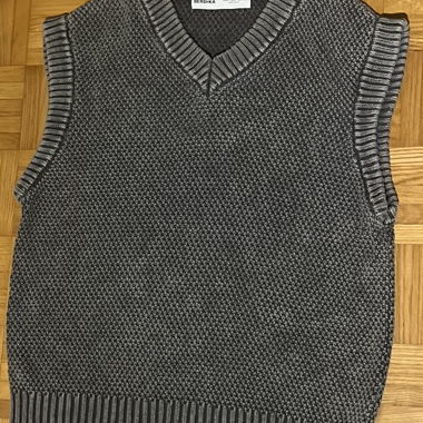 BERSHKA Sweater vest
