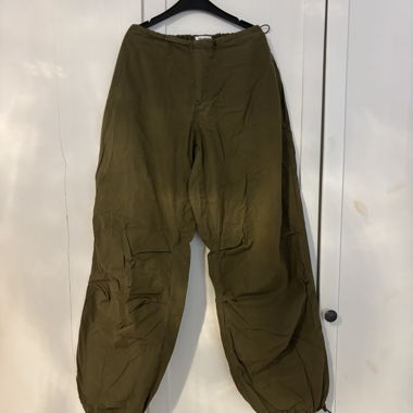 Pantaloni cargo verdi Pull&Bear