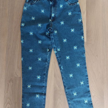 Fully embroidered Lucy&Yak mom jeans