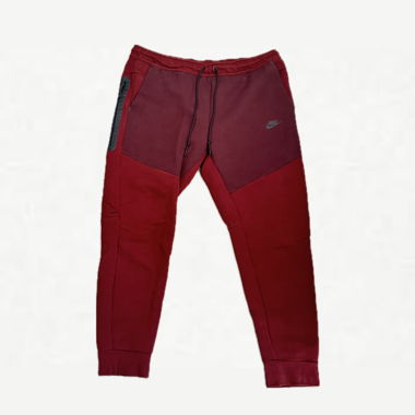 Nike Tech Serie 2024/25