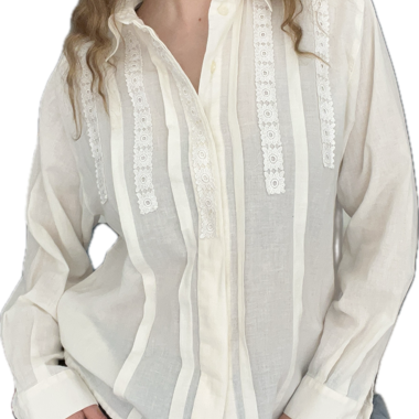 Blusa color crema con pizzo