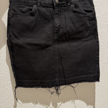 Black pieces jeans skirt size large