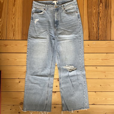 H&M Jeans with frayed hem
