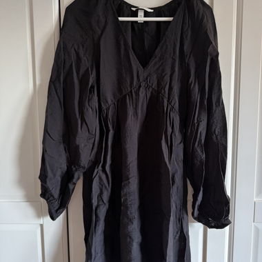 Schwarzes Tunika-Kleid H&M