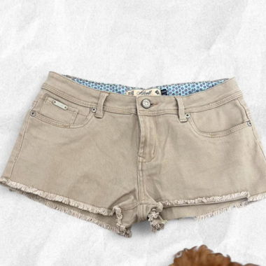 Low waist mini shorts 