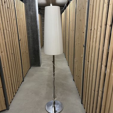 Lampada da terra moderna