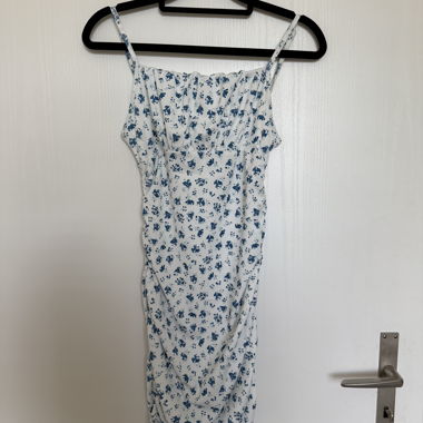 Freizeitkleid mit Blumen