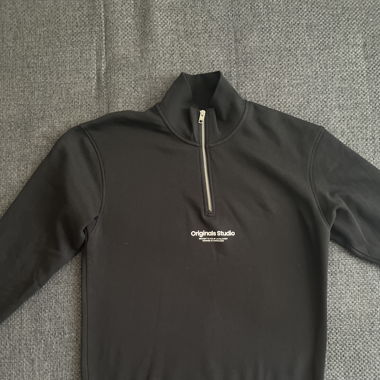 Pull Jack Jones