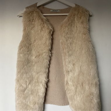 Veste en fausse fourrure