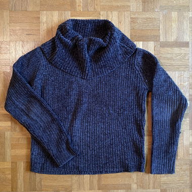 Wasserfall-Pulli grau