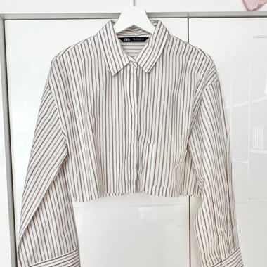 Cropped blouse from Zara