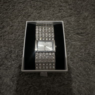 Silver Wristwatch with Rhinestones
