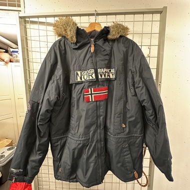 Geographical Norway winter parka with hood
