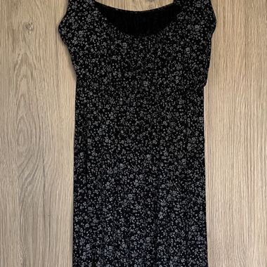 Very pretty dress, size M