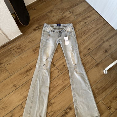 Jeans svasati chiari