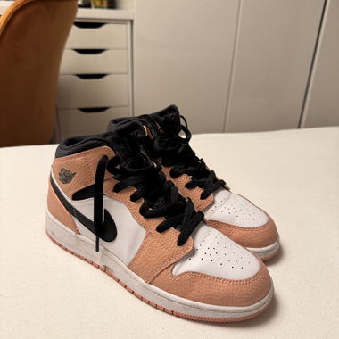 Nike Jordan 1