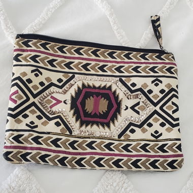 Pochette motif ethnique