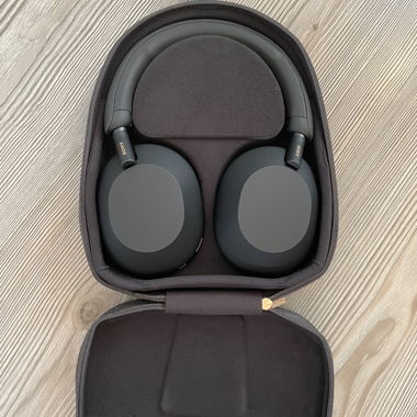 Sony WH-1000XM5