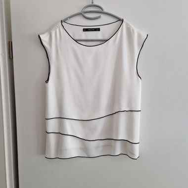 Haut blanc-noir