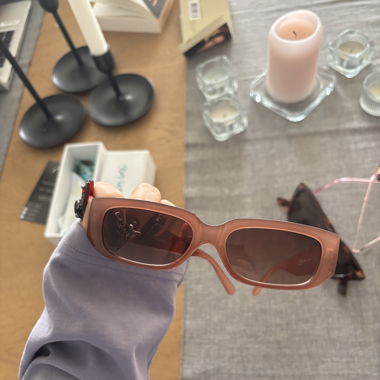 Lunette de soleil rectangle 